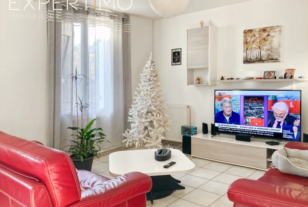 Investissement immobilier à Segonzac, maison de plain-pied de 95m² avec locataires en place 