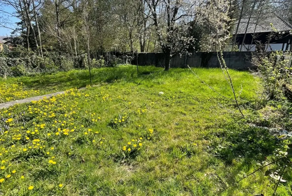 Corps de ferme à rénover à Hirtzbach en Alsace avec jardin et dépendance 
