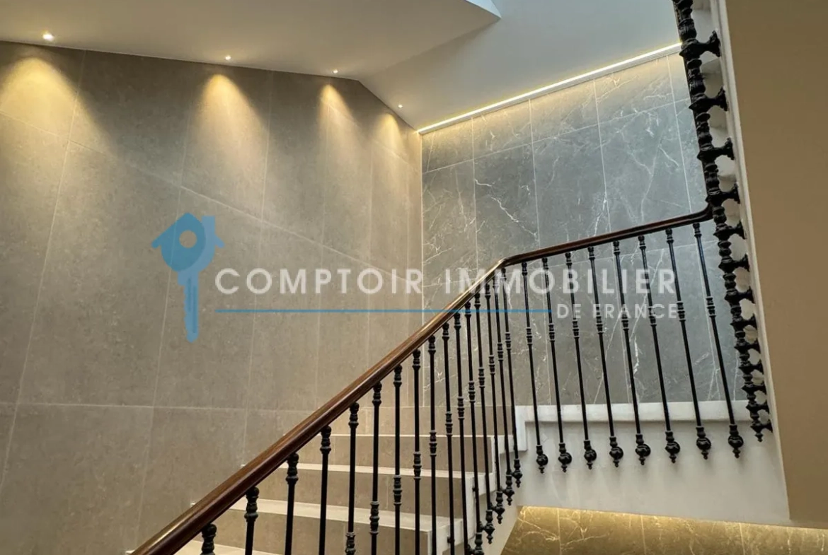 Appartement T3 à vendre à Sète - Résidence haussmannienne face au théâtre Molière 