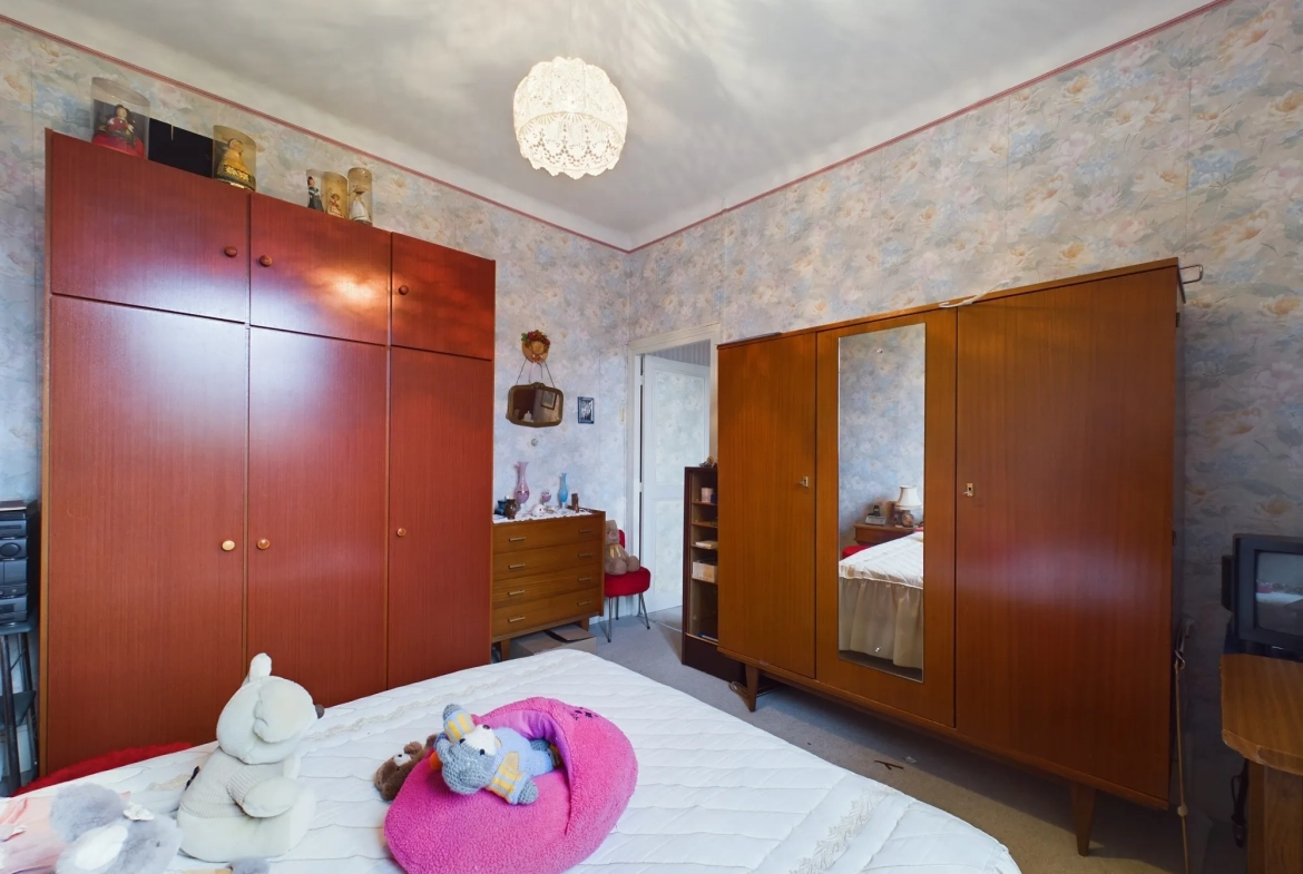 Maison de plain-pied de 65 m² à Imphy à vendre, rénovations à prévoir 