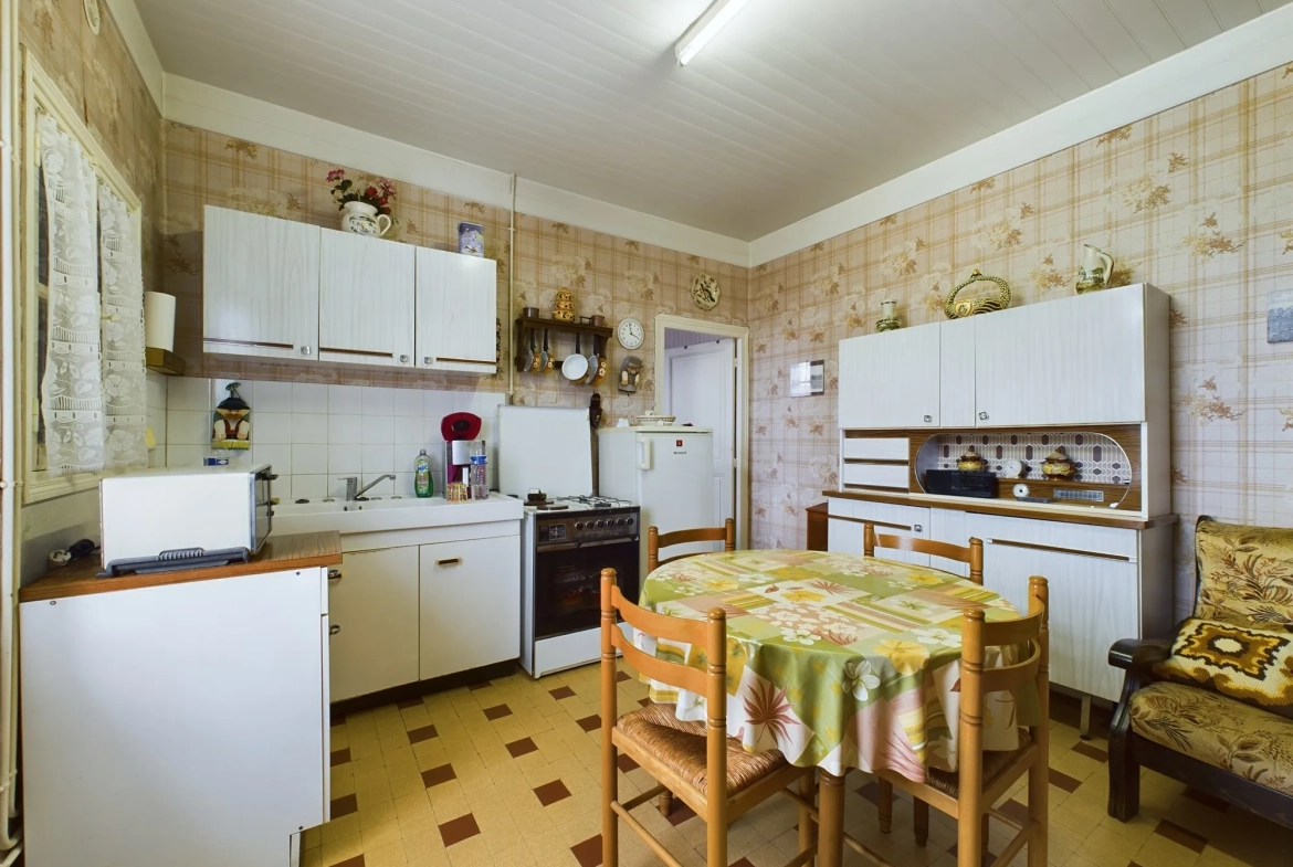 Maison de plain-pied de 65 m² à Imphy à vendre, rénovations à prévoir 
