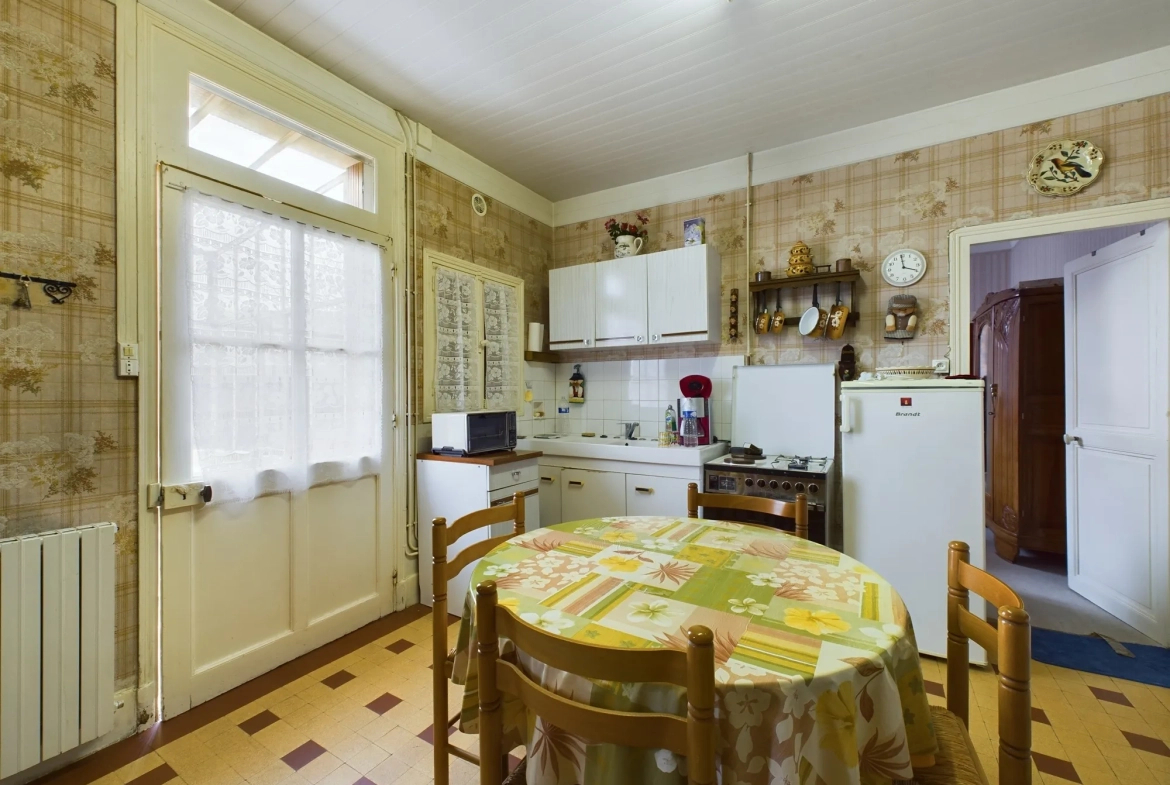Maison de plain-pied de 65 m² à Imphy à vendre, rénovations à prévoir 