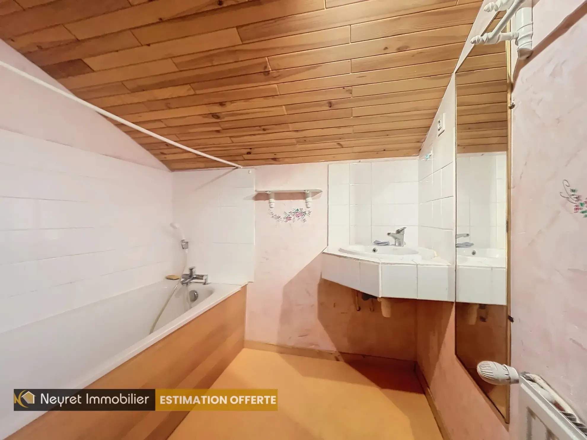 Villa en pierre avec 4 chambres à Larajasse - Maison confortable avec terrain 