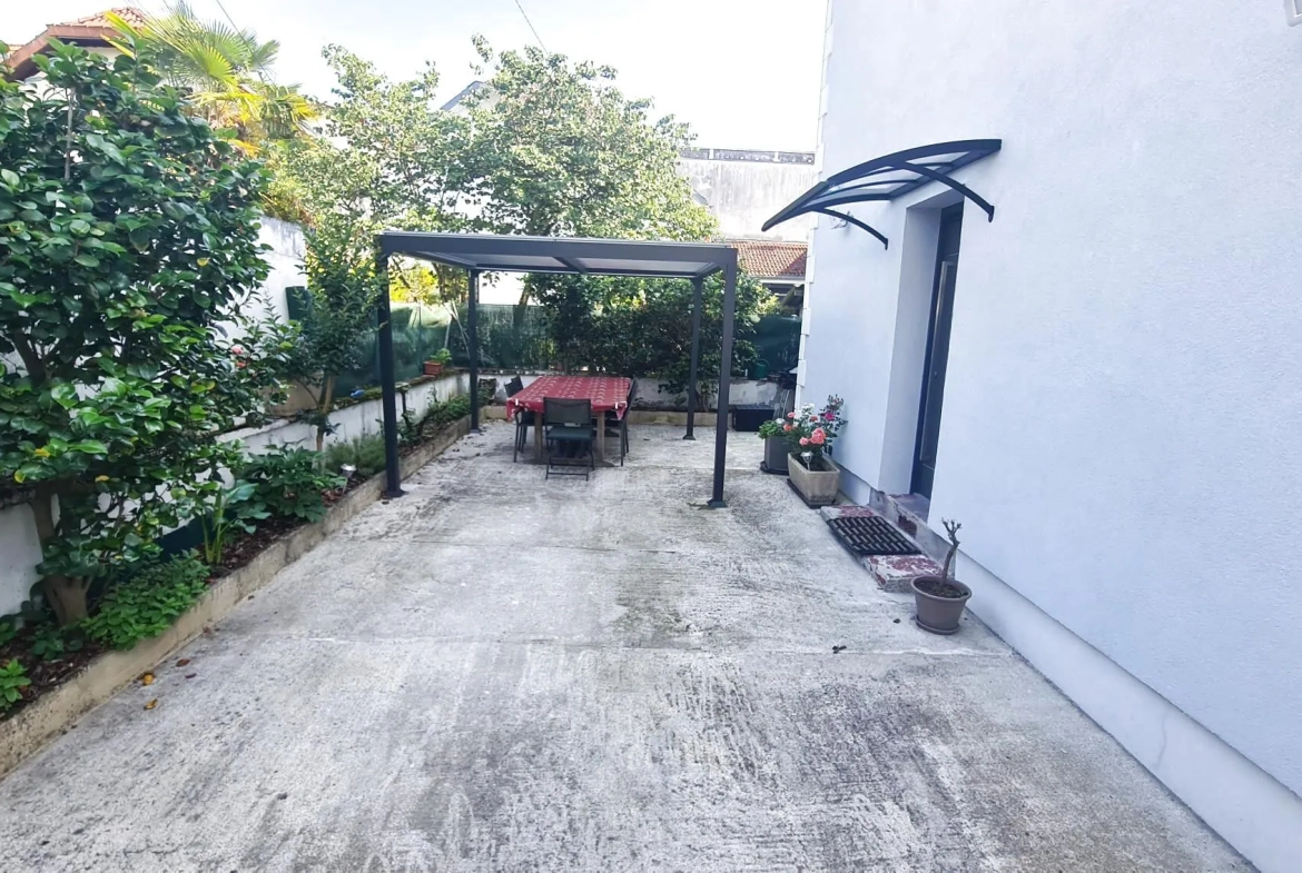 Grande maison familiale de 196 m² à Limoges, Quartier Montjovis 