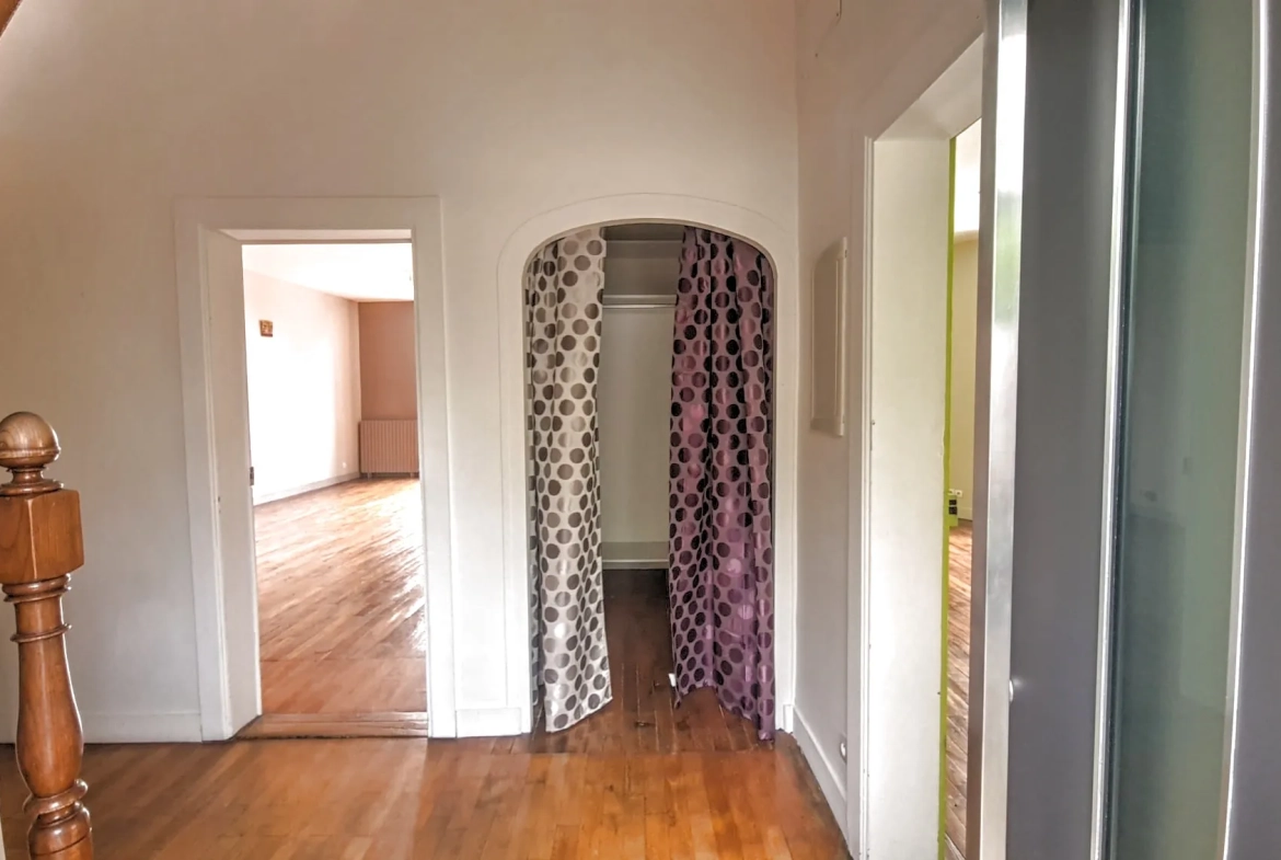 Grande maison familiale de 196 m² à Limoges, Quartier Montjovis 