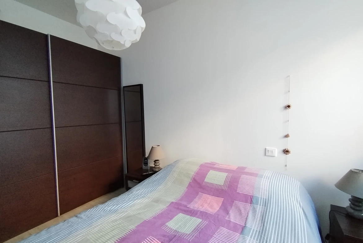 Appartement T2 35 m² à Fougères, Résidence Seniors avec locataire en place 