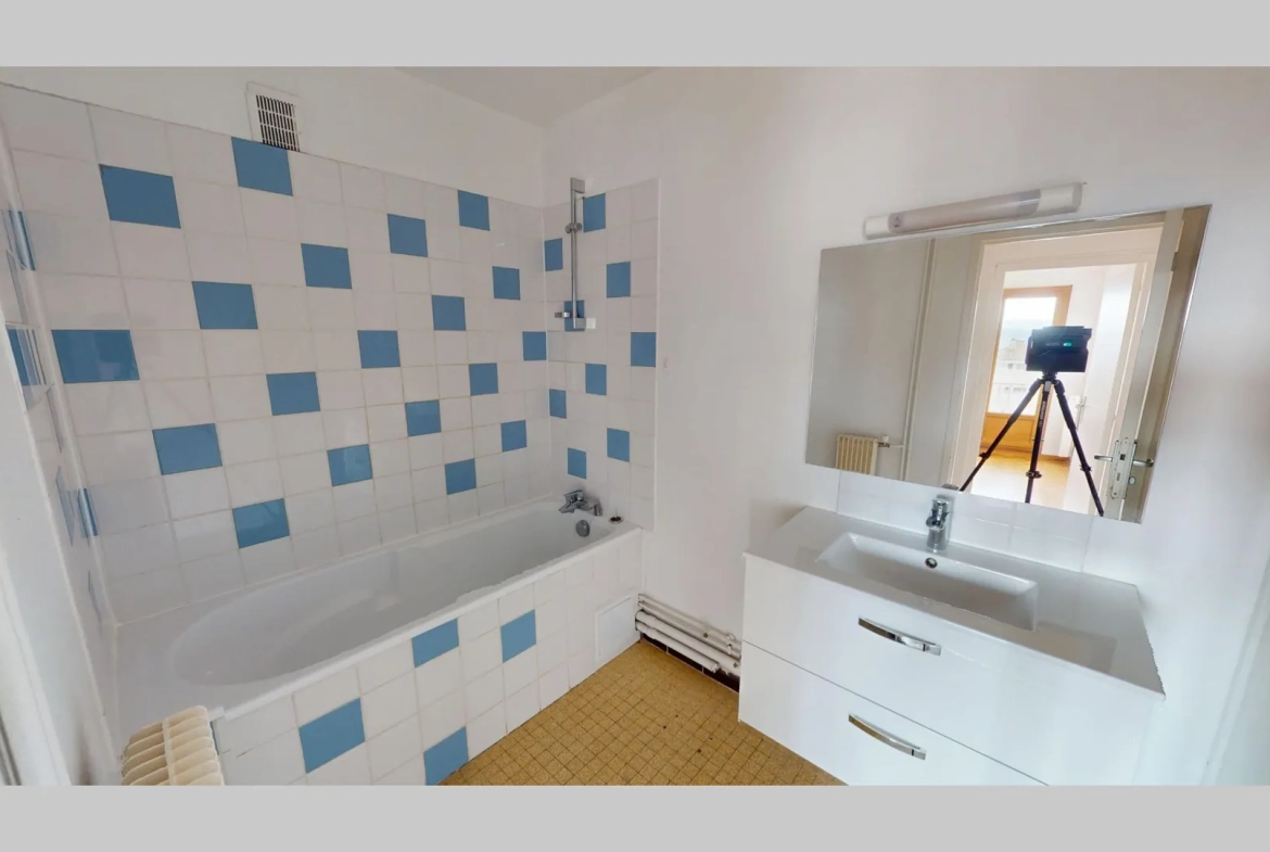 Bel appartement rénové de 3 chambres avec balcon à Gardanne – Exposition sud 