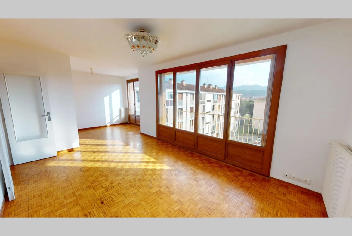 Bel appartement rénové de 3 chambres avec balcon à Gardanne – Exposition sud 