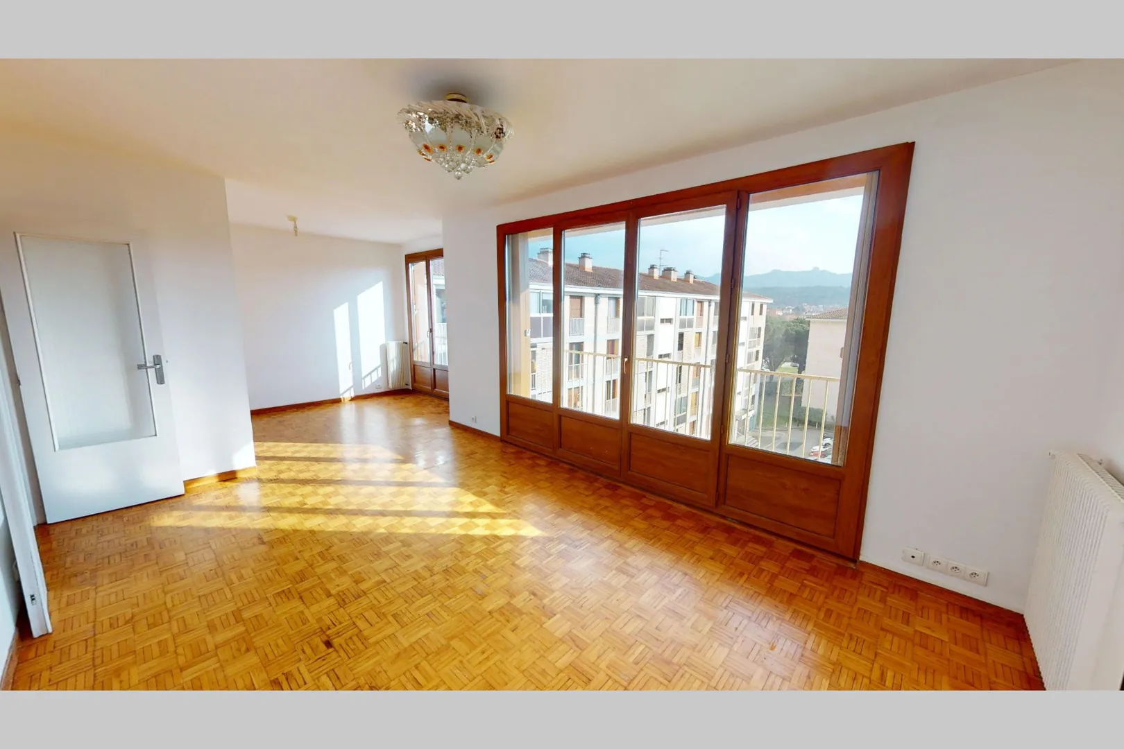 Bel appartement rénové de 3 chambres avec balcon à Gardanne – Exposition sud 