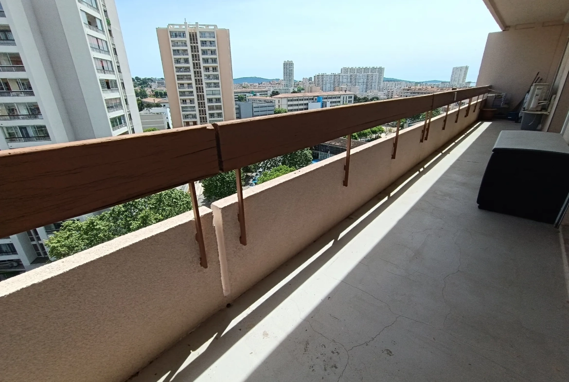 Vente Appartement 3 pièces à Toulon Mayol avec terrasse et vue mer 