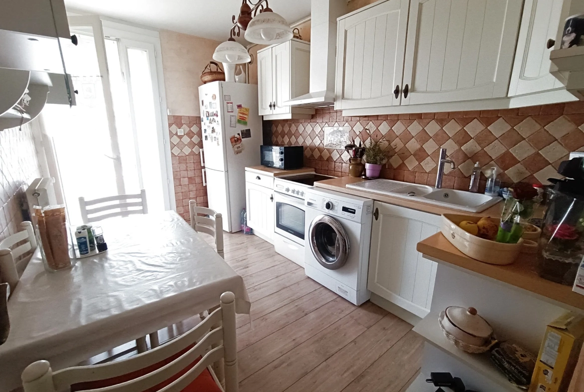 Vente Appartement 3 pièces à Toulon Mayol avec terrasse et vue mer 