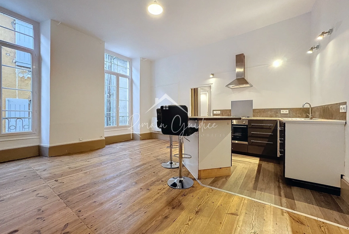 Charmant appartement T2 bis de 54 m2 au cœur de Millau en vente 