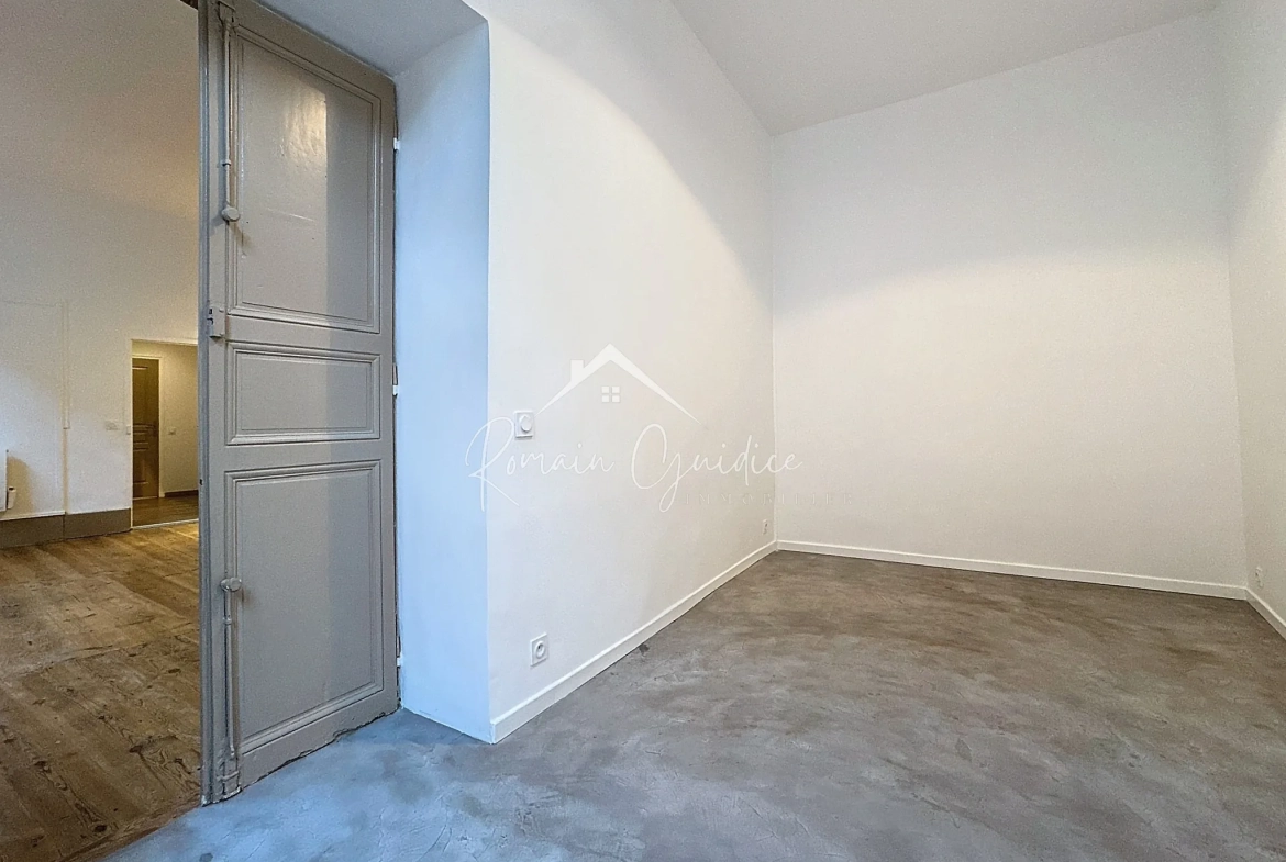 Charmant appartement T2 bis de 54 m2 au cœur de Millau en vente 