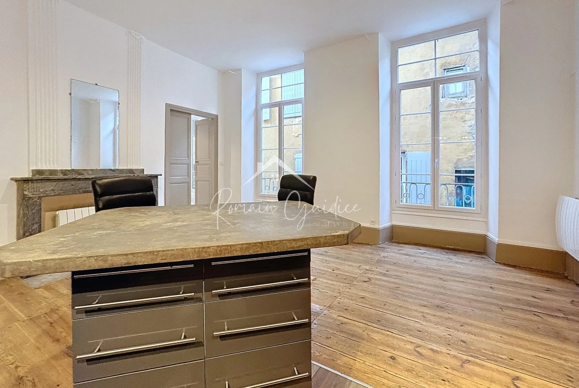 Charmant appartement T2 bis de 54 m2 au cœur de Millau en vente 