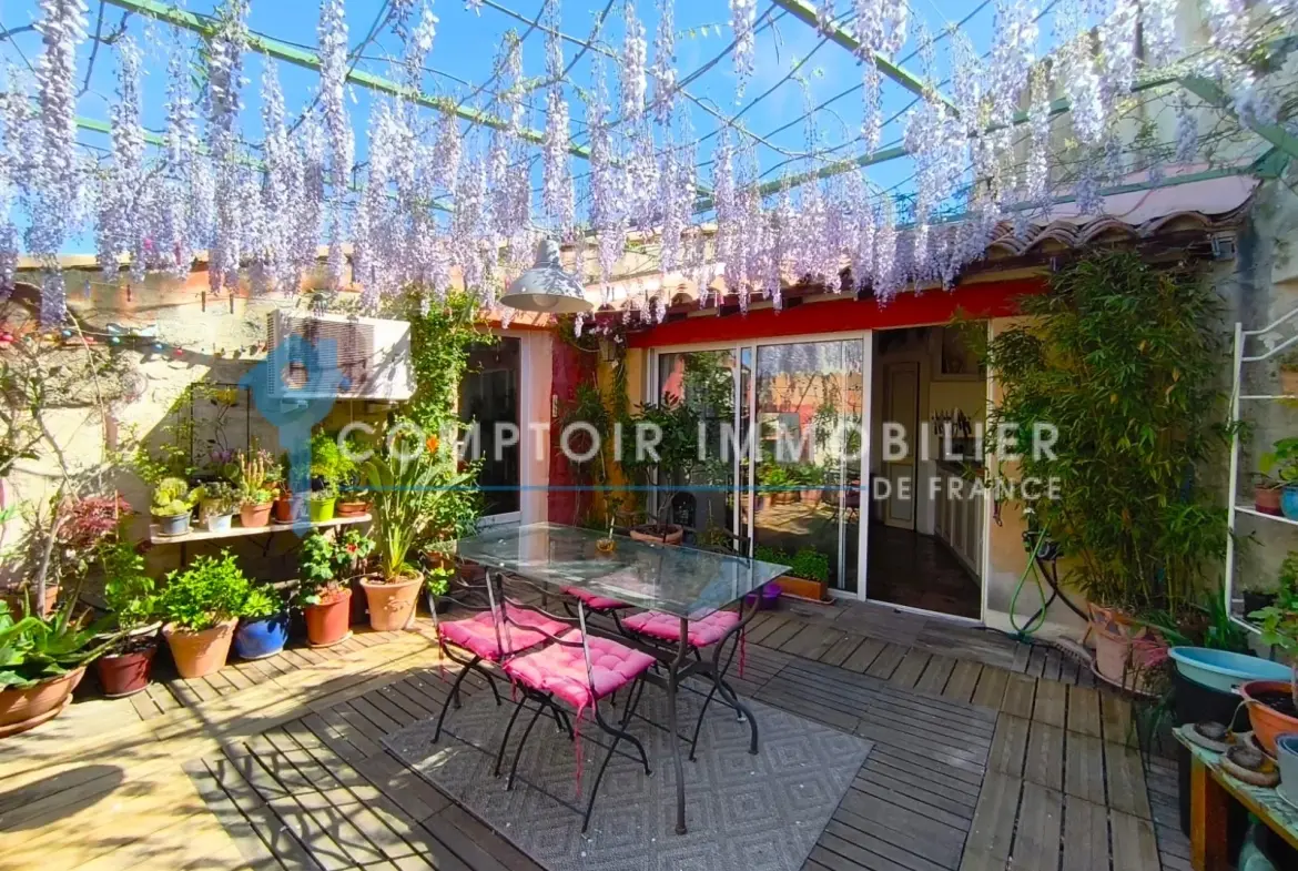 Maison de village avec terrasse à Vallabrègues - Charmante demeure provençale 