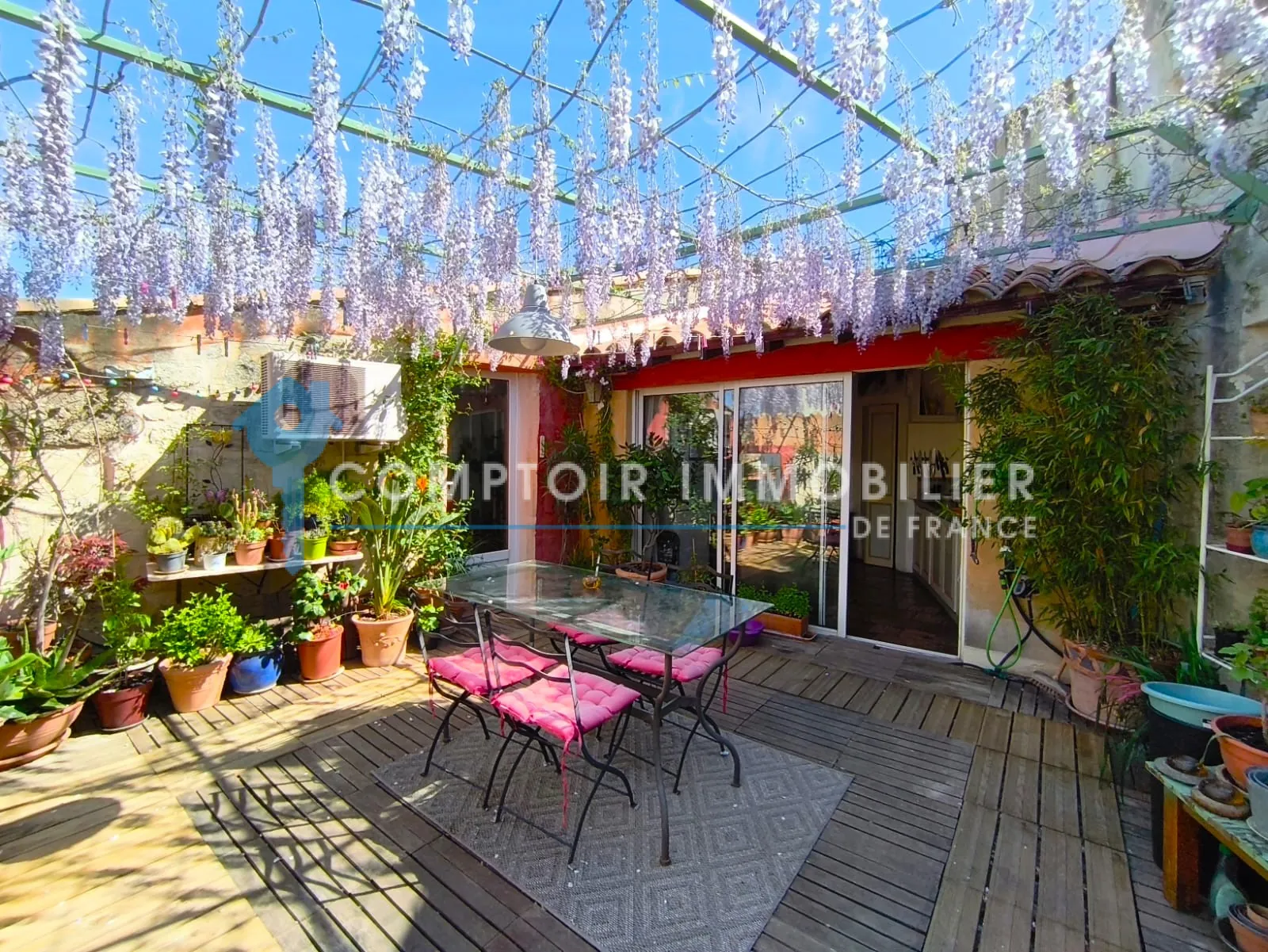 Maison de village avec terrasse à Vallabrègues - Charmante demeure provençale 