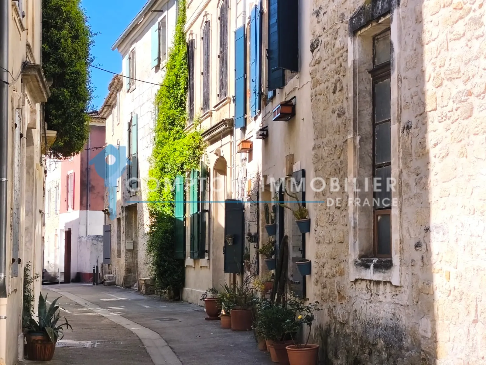 Maison de village avec terrasse à Vallabrègues - Charmante demeure provençale 