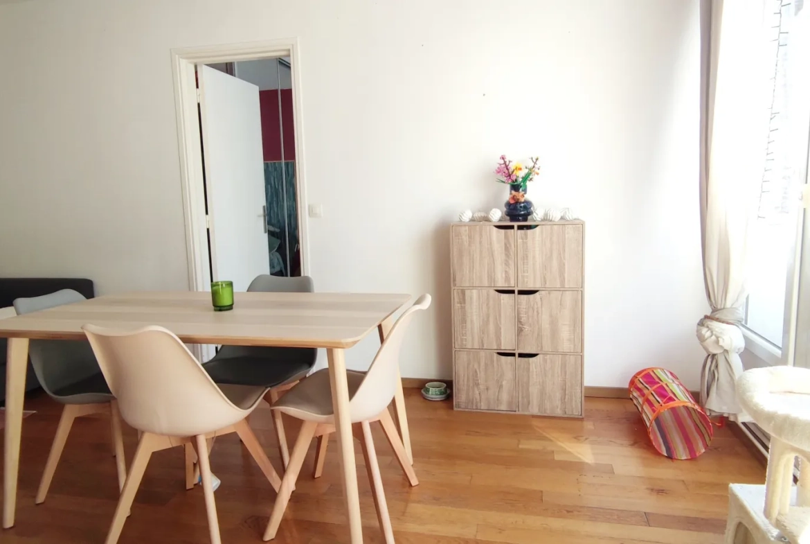 Appartement lumineux de 43 m² dans le centre de Douai - T2 avec balcon 