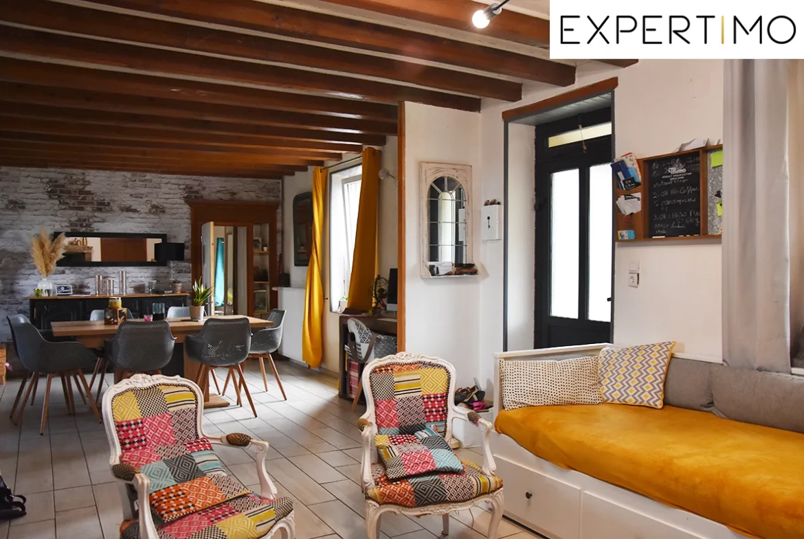 Maison rénovée de 190m² avec grand terrain à Pionsat, idéale pour résidence familiale 
