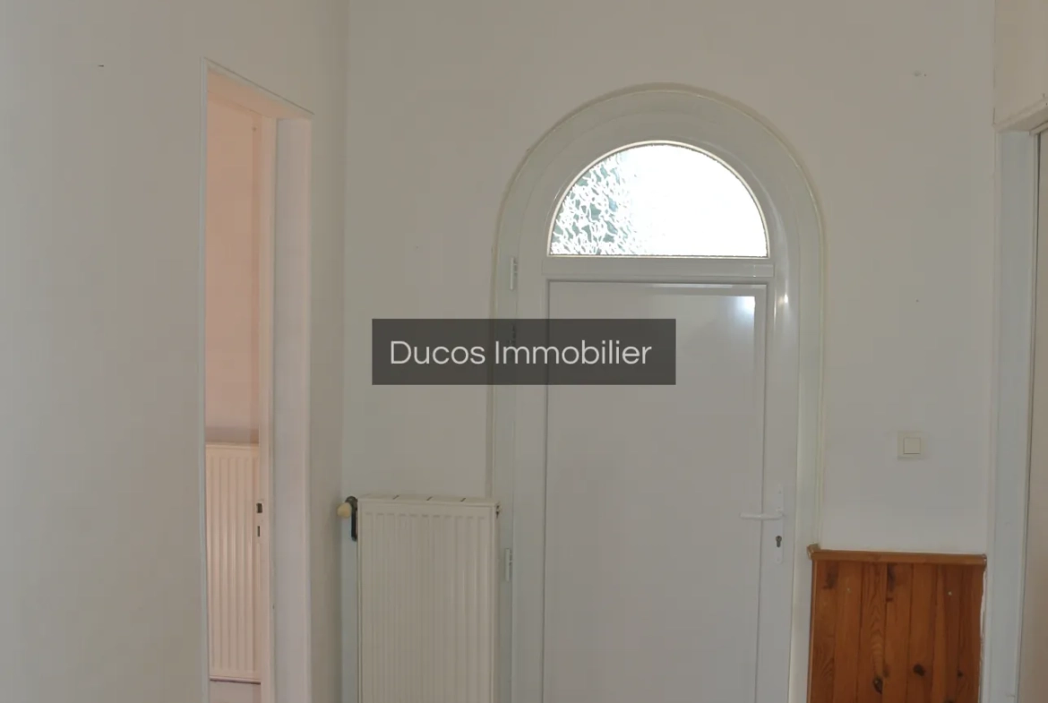 Maison à Marmande avec jardin clos et travaux récents, proche du centre-ville 