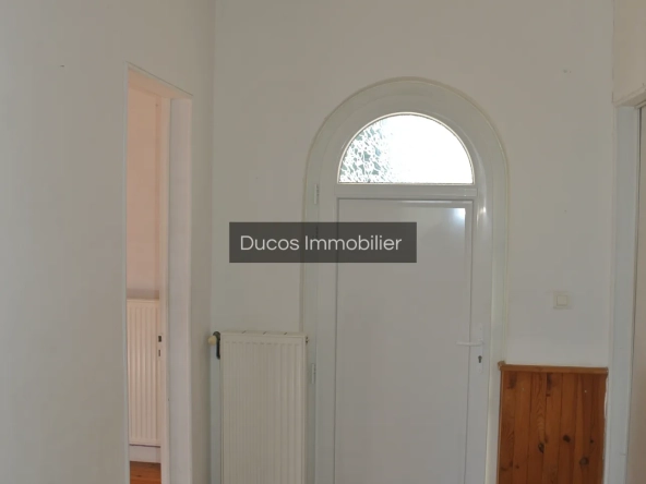 Maison à Marmande avec jardin clos et travaux récents, proche du centre-ville 
