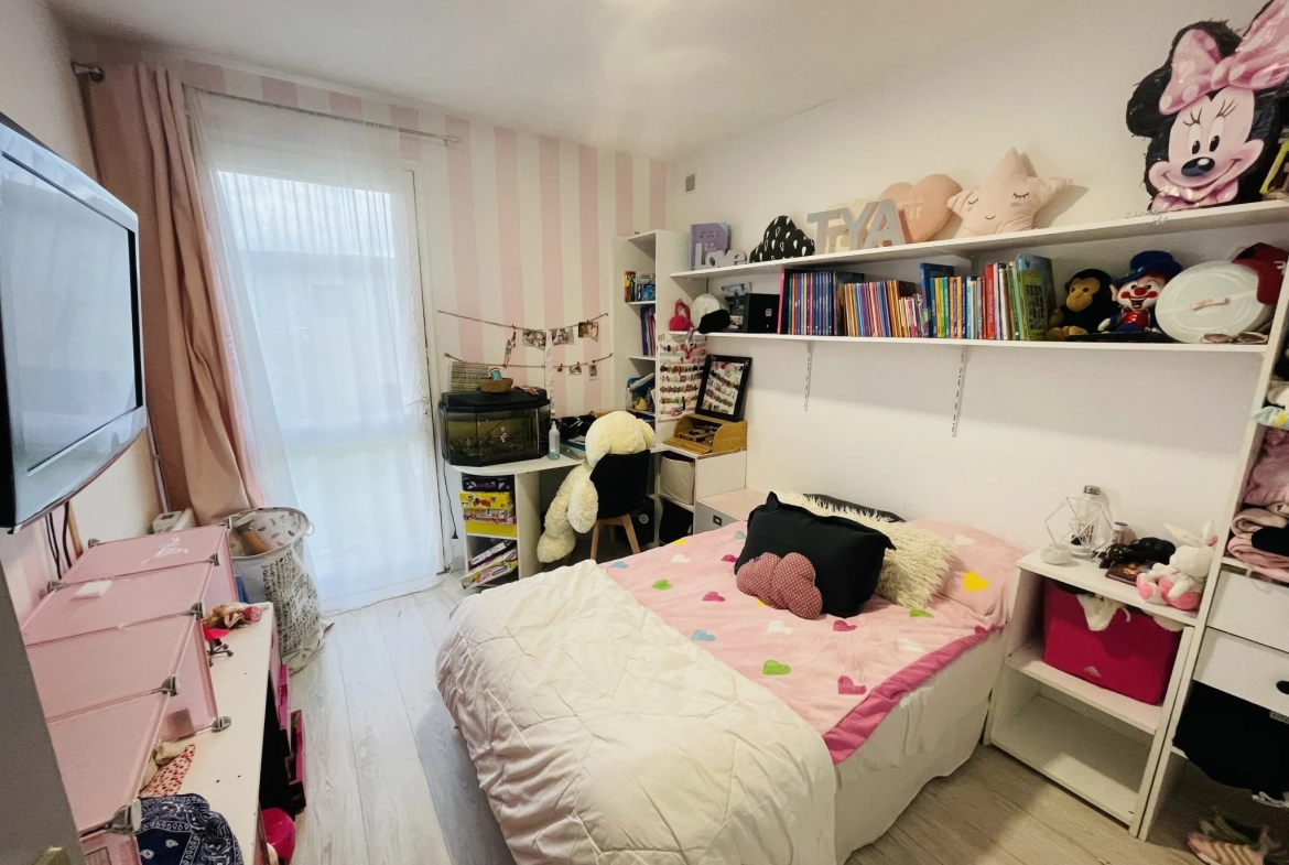 Maison de plain-pied à Buxerolles près de Poitiers avec garage et jardin clos 