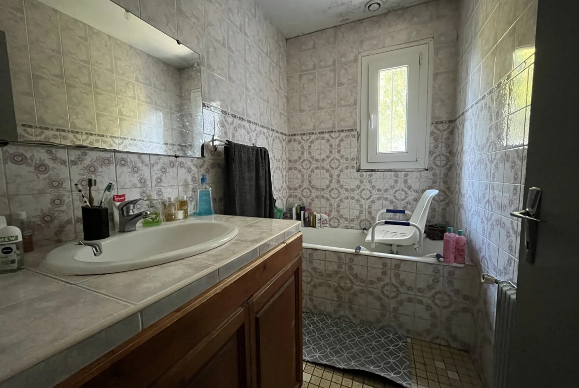 Maison familiale à Marmande avec jardin et garage à vendre 