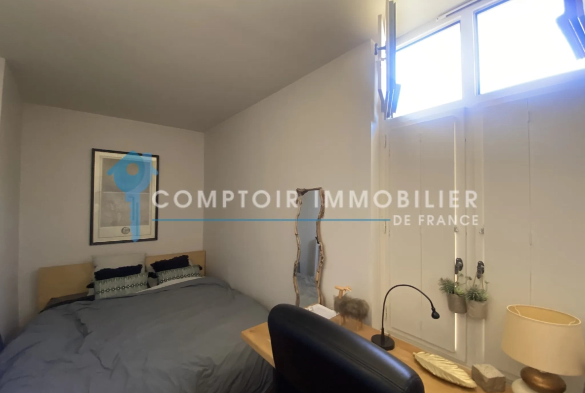 Appartement T4 avec terrasse en vente au dernier étage à Nîmes Écusson 