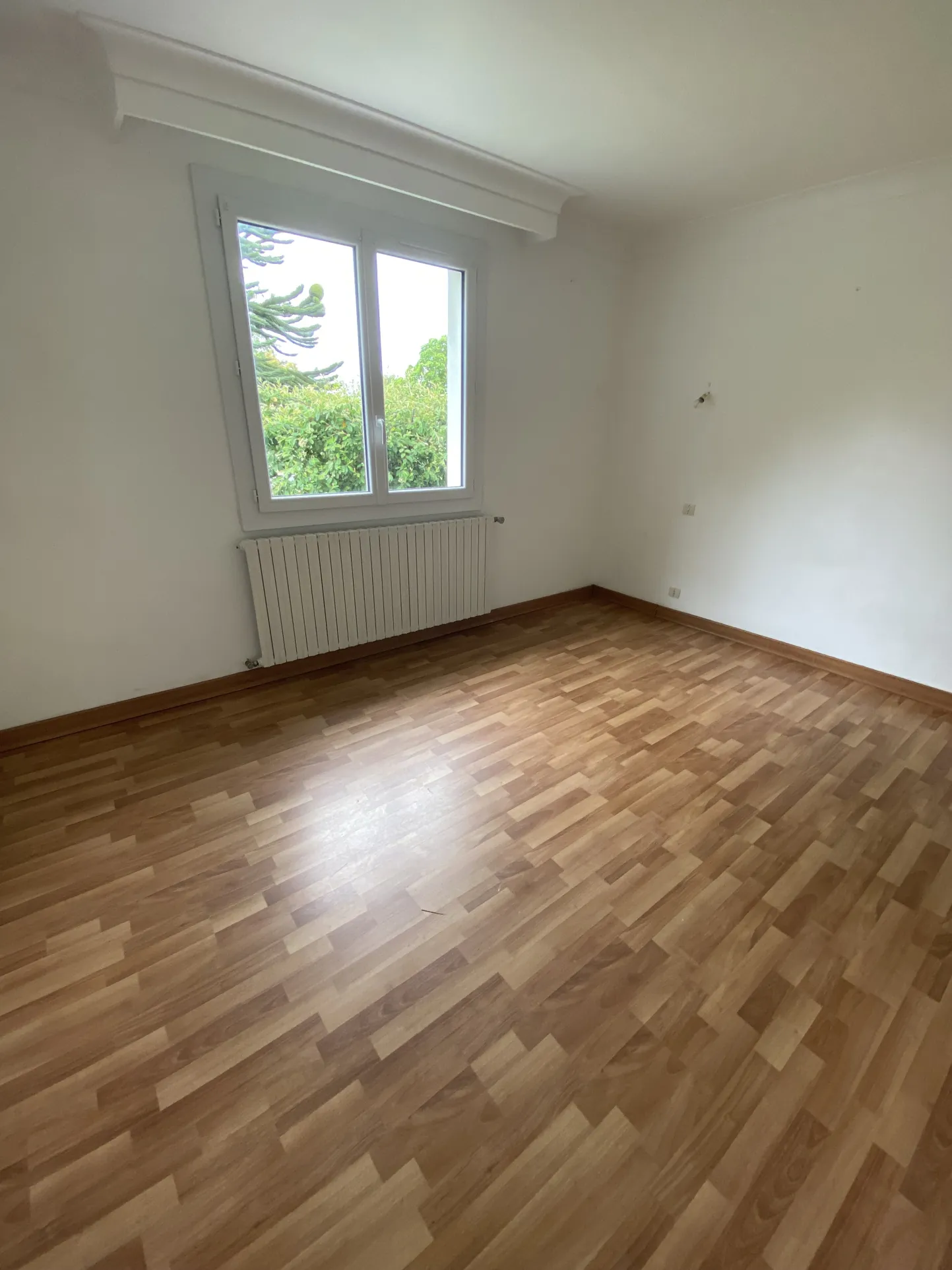 Maison 3 chambres avec garage à Challans, jardin et chauffage au fioul 