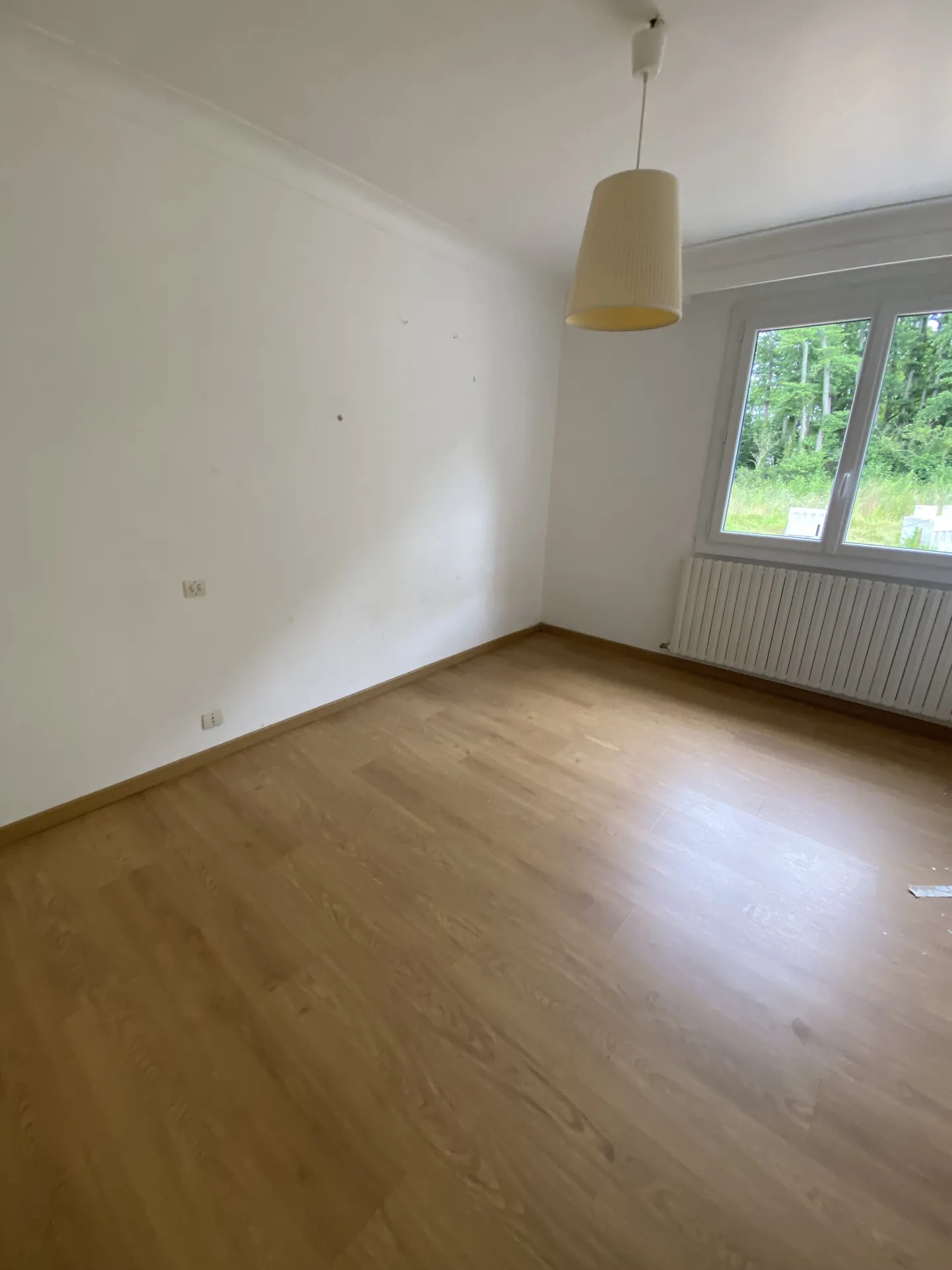 Maison 3 chambres avec garage à Challans, jardin et chauffage au fioul 