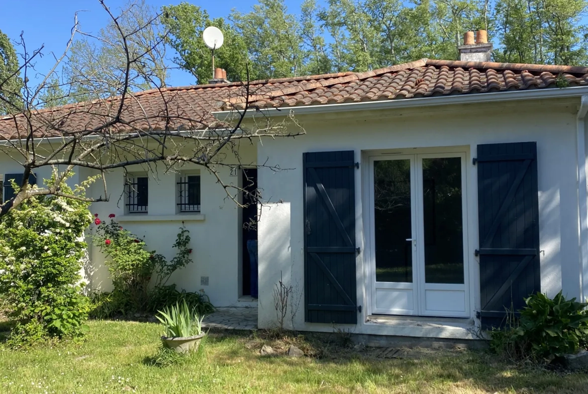 Maison 3 chambres avec garage à Challans, jardin et chauffage au fioul 