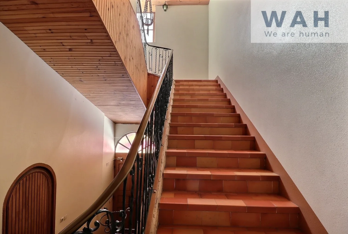 Vente Ensemble Immobilier à Lodeve (34700) avec 181 m², garage et vue rivière 