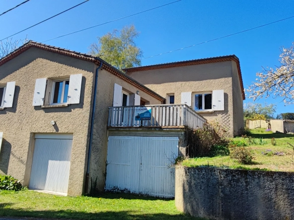 Maison à potentiel de 99 m² avec vue dégagée à Saint Barthélémy Grozon