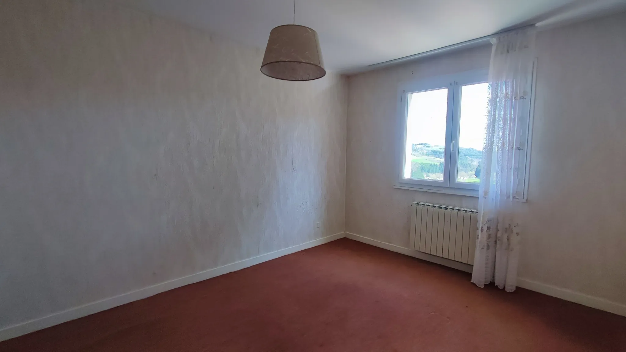 Maison à potentiel de 99 m² avec vue dégagée à Saint Barthélémy Grozon 