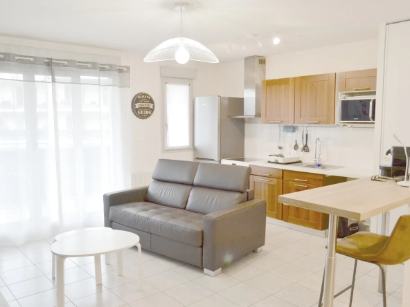 Bel appartement T2 avec balcon et parking à Bourgoin-Jallieu