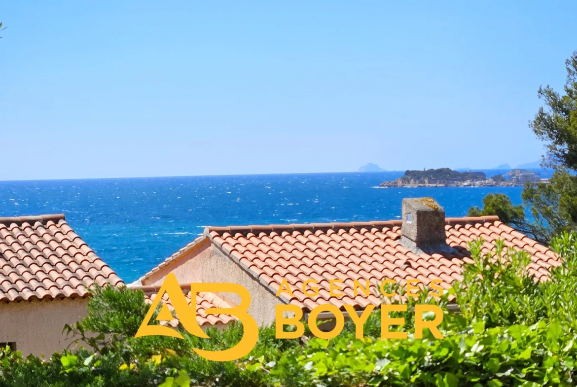 Appartement T3 avec terrasse et parking à Sanary-sur-Mer, vue mer 