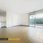 Appartement T2 avec terrasse et garage à Saint-Genis-Laval