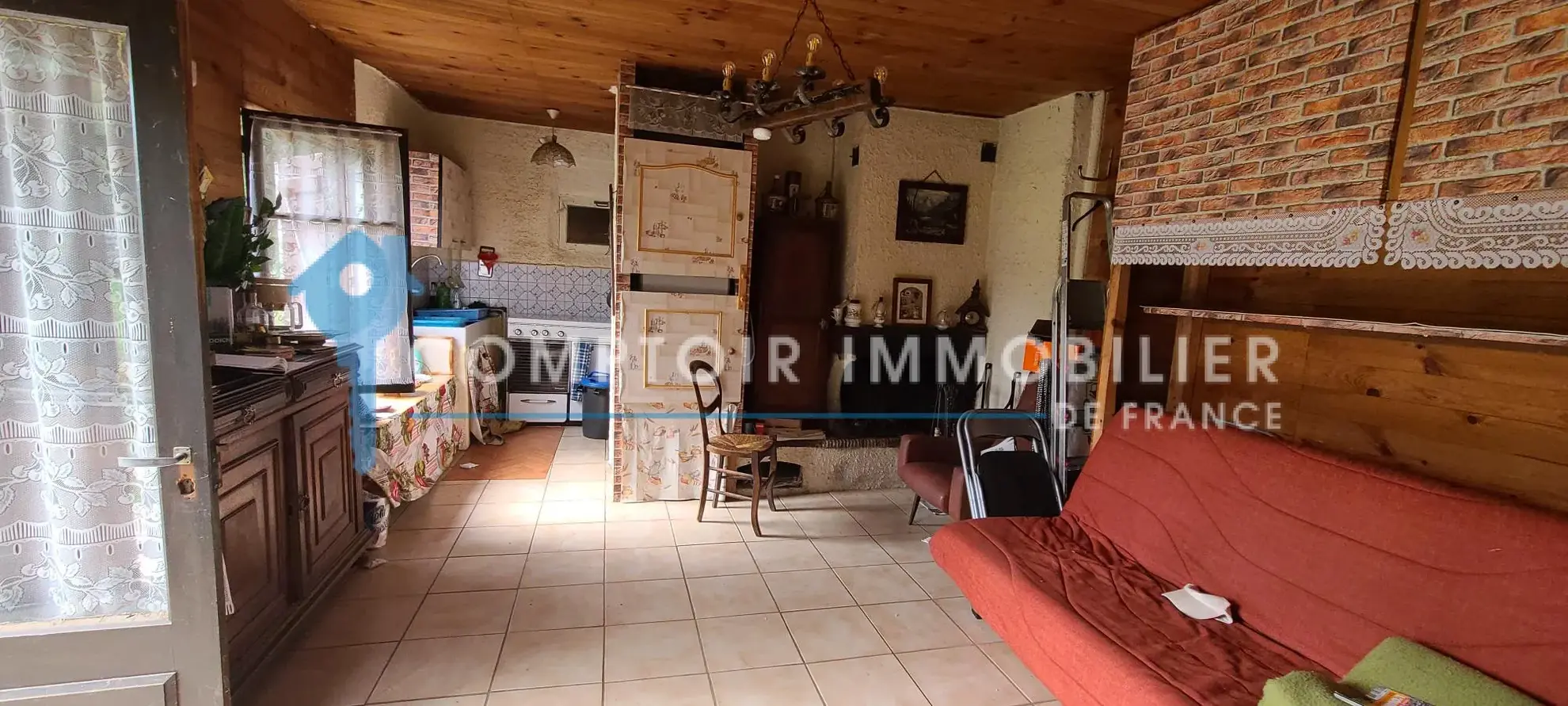 Maison à rénover à Chaum avec jardin et vue sur les montagnes 