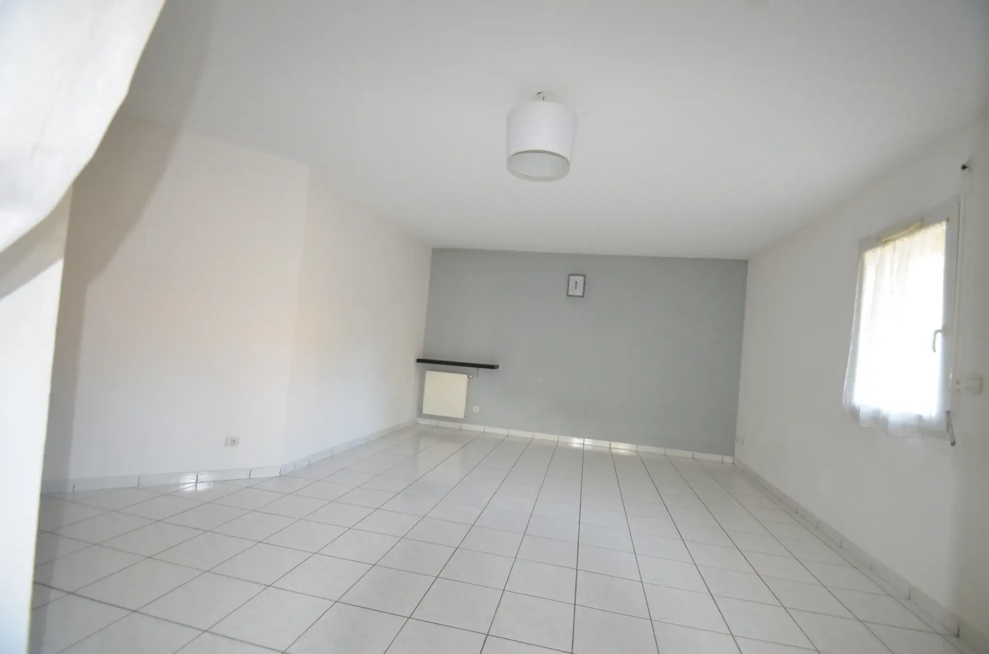 Appartement T4 avec terrasse et garage au centre-ville de Romans-sur-Isère 