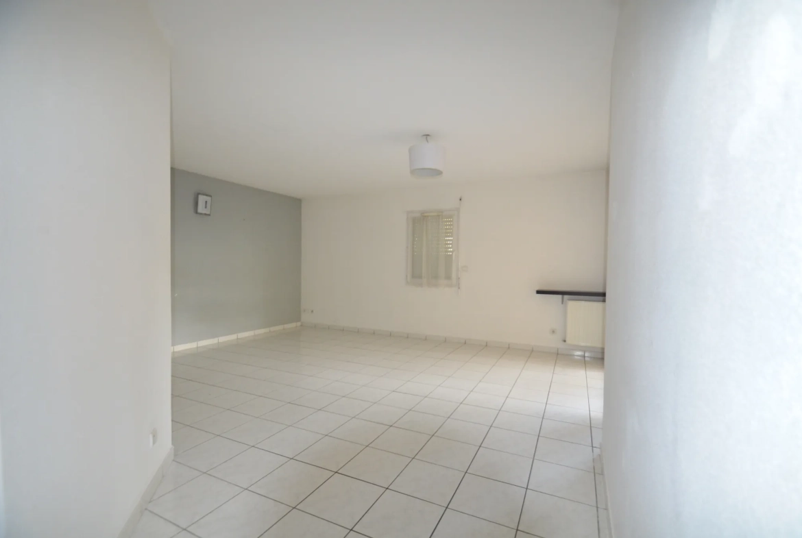 Appartement T4 avec terrasse et garage au centre-ville de Romans-sur-Isère 