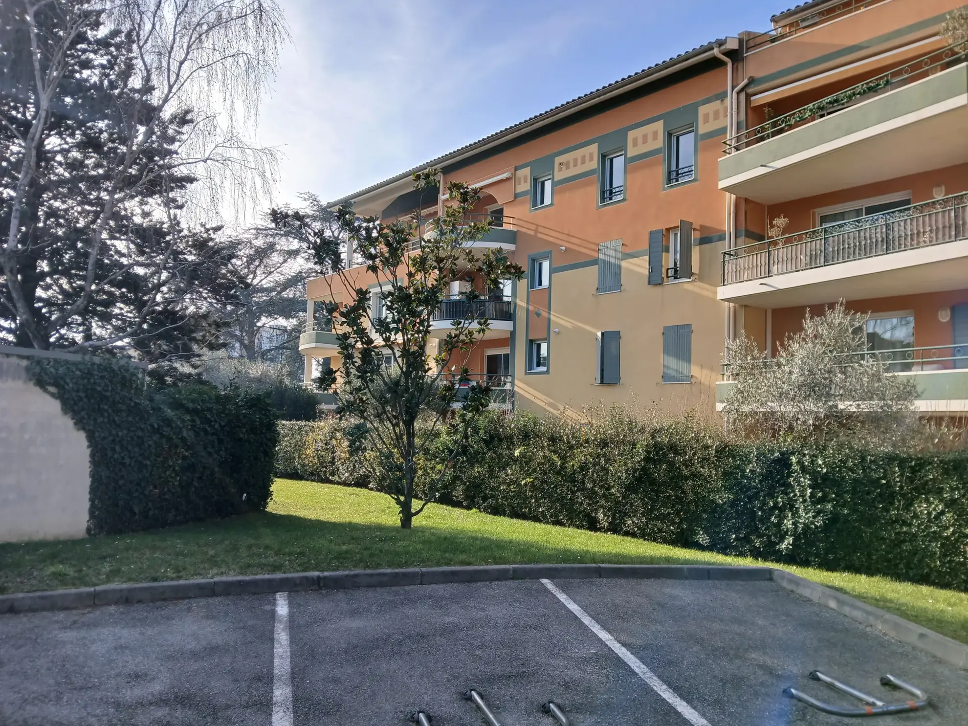 Appartement T4 avec terrasse et garage au centre-ville de Romans-sur-Isère 