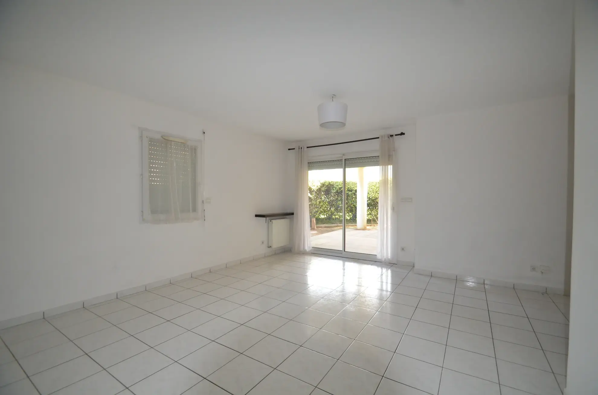Appartement T4 avec terrasse et garage au centre-ville de Romans-sur-Isère 