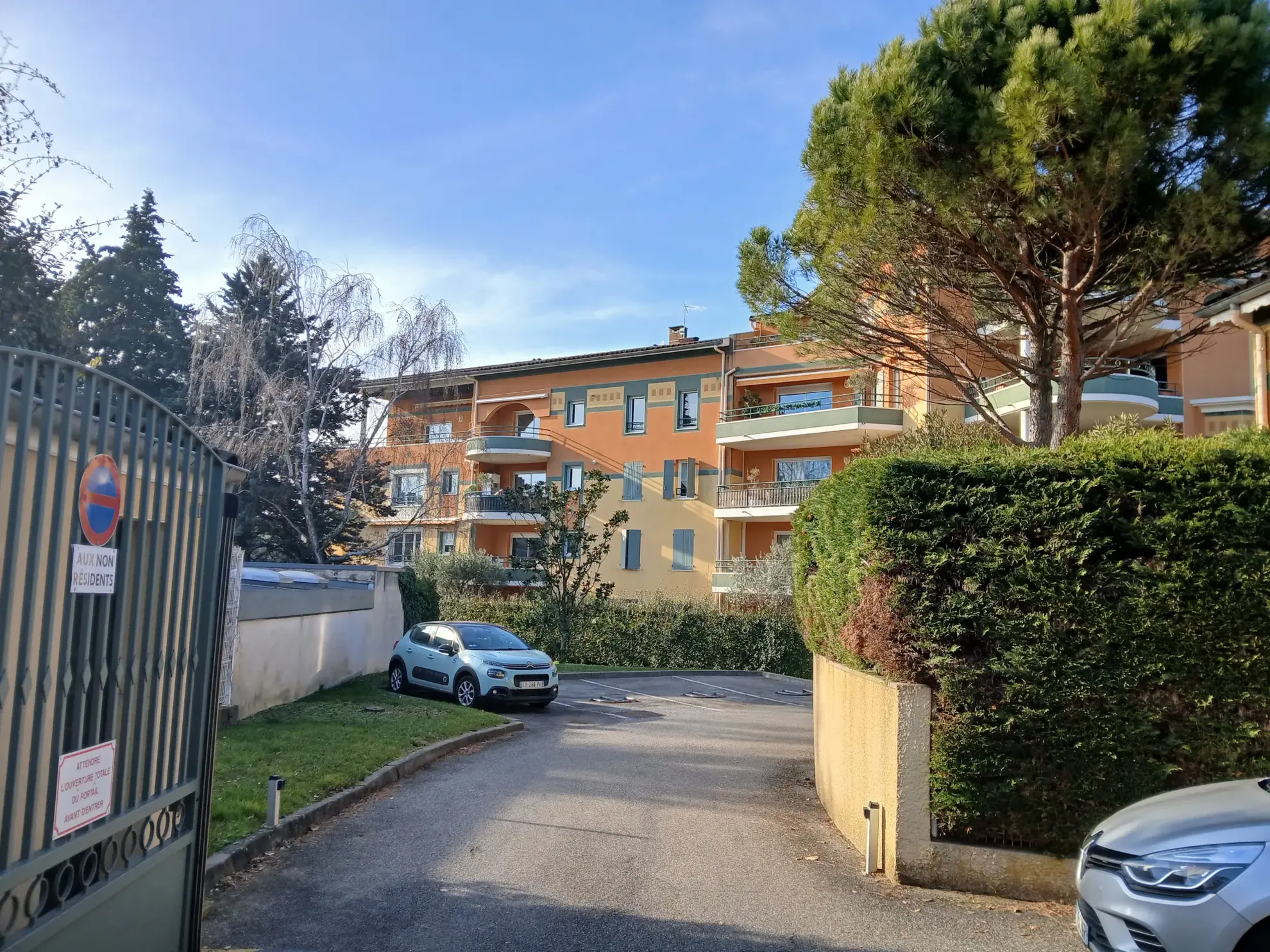 Appartement T4 avec terrasse et garage au centre-ville de Romans-sur-Isère 