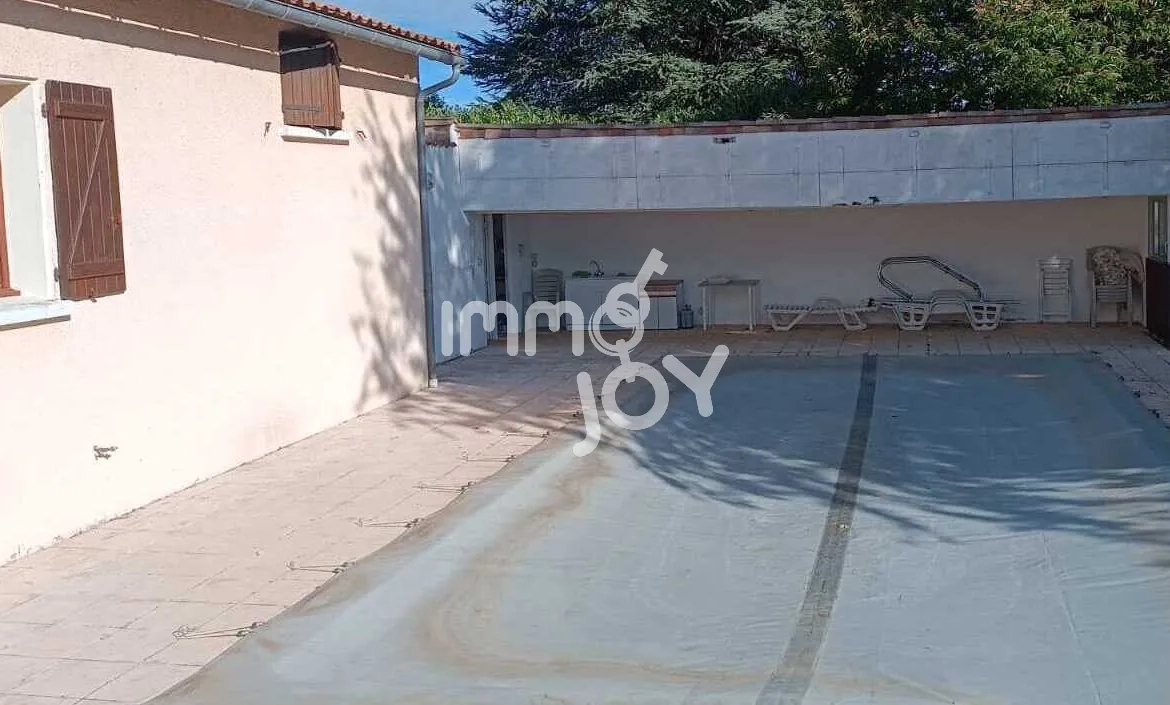 Maison de 150 m² avec piscine à Villemoustaussou proche Carcassonne 