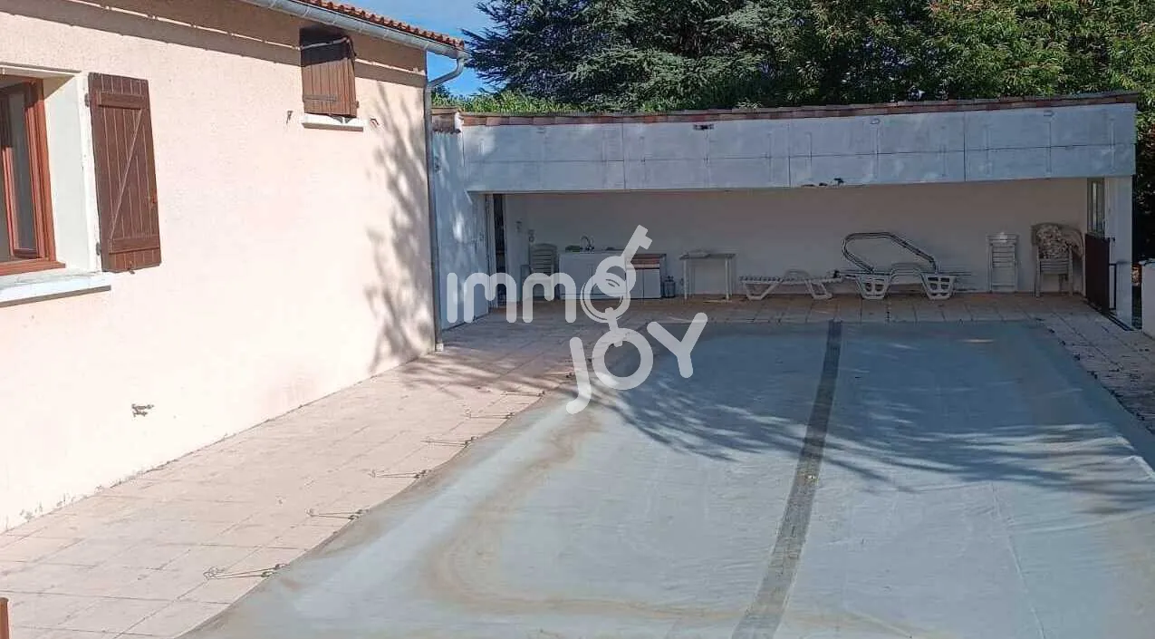 Maison de 150 m² avec piscine à Villemoustaussou proche Carcassonne 