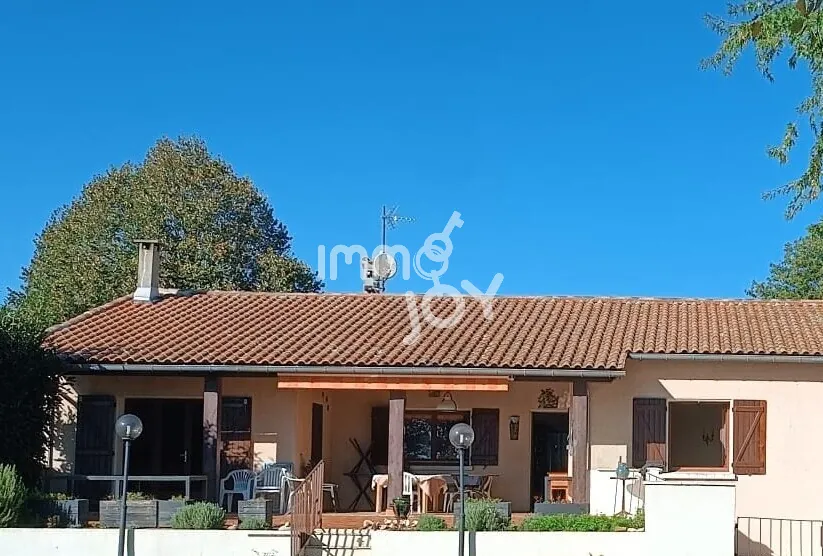 Maison de 150 m² avec piscine à Villemoustaussou proche Carcassonne 