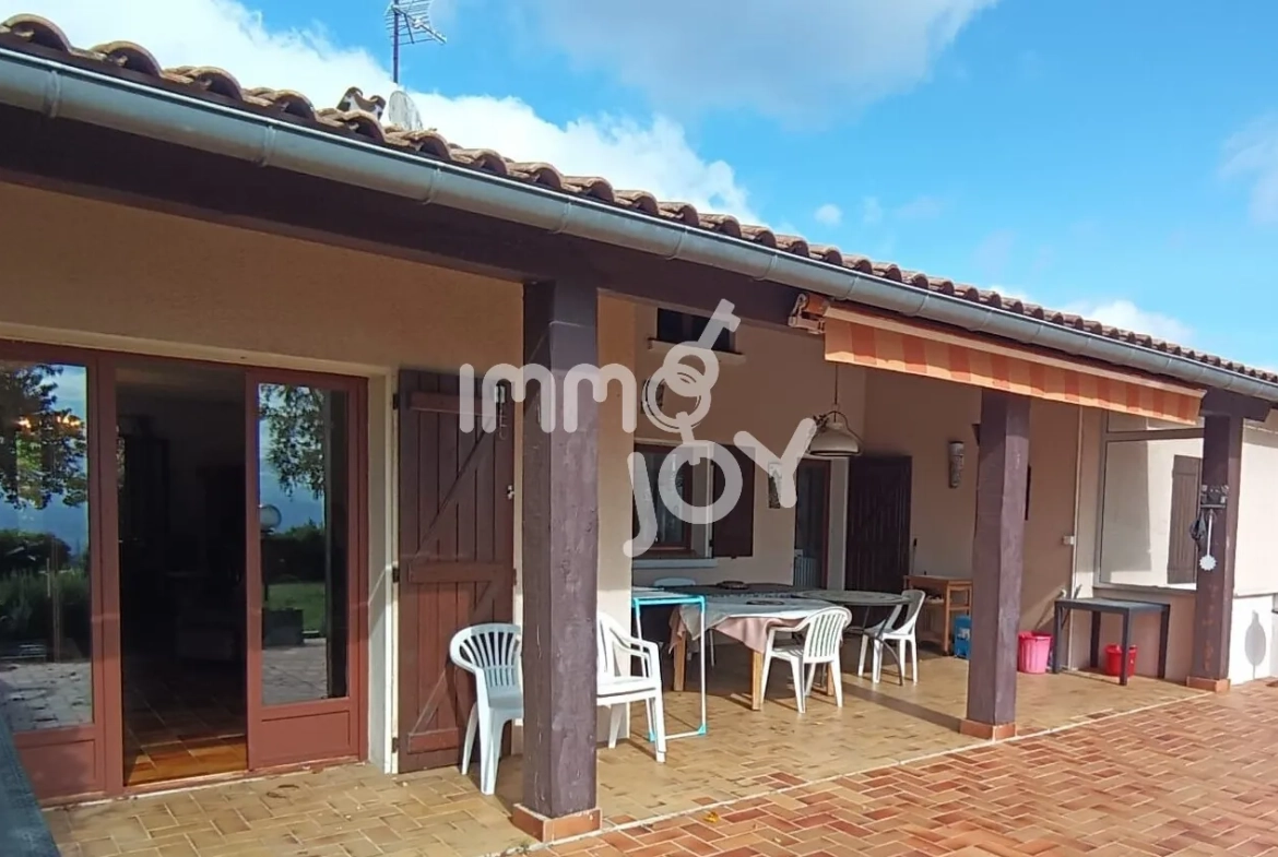 Maison de 150 m² avec piscine à Villemoustaussou proche Carcassonne 