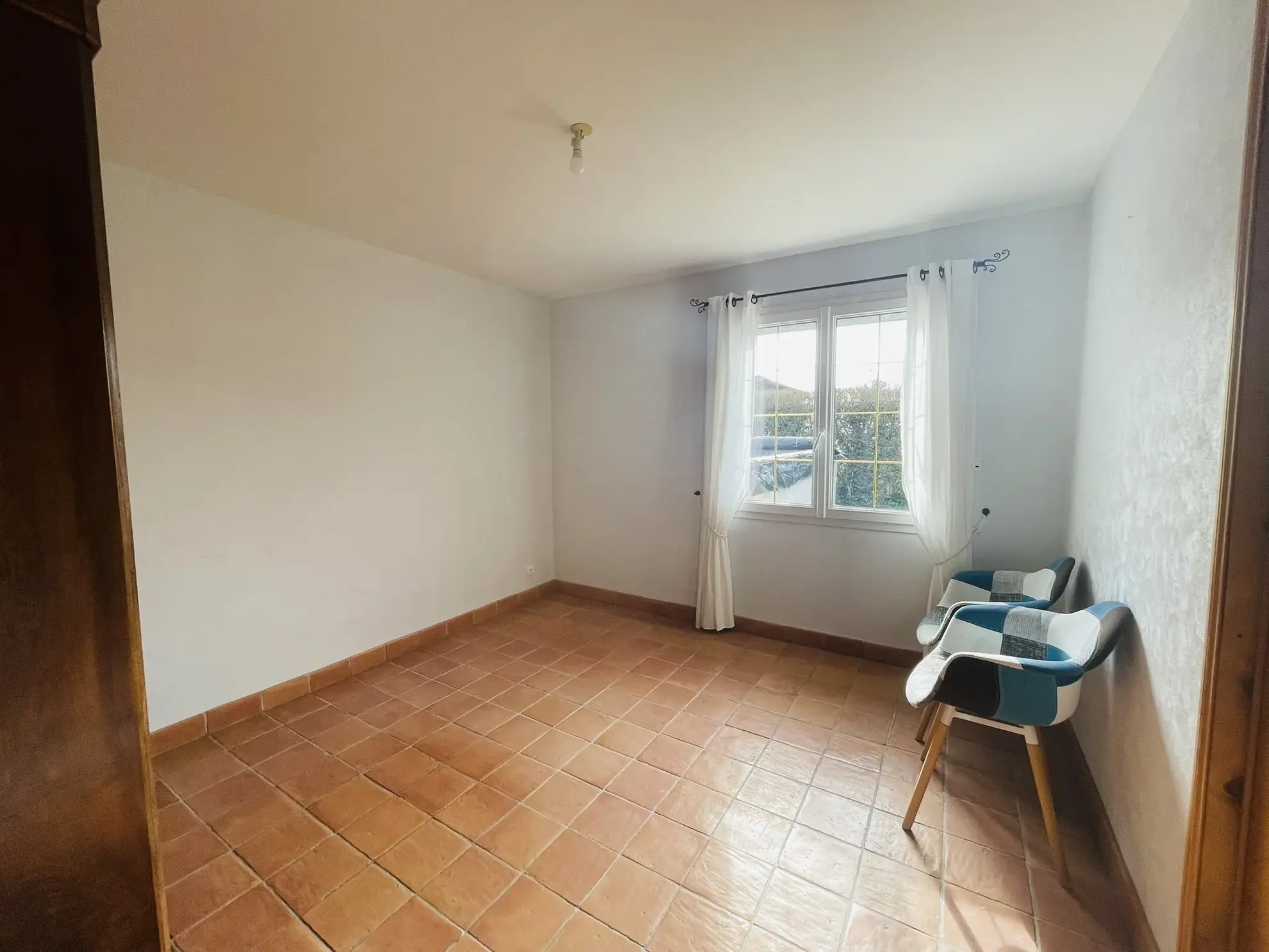 Magnifique maison avec piscine, terrasse et espace indépendant à La Chapelle Montreuil 