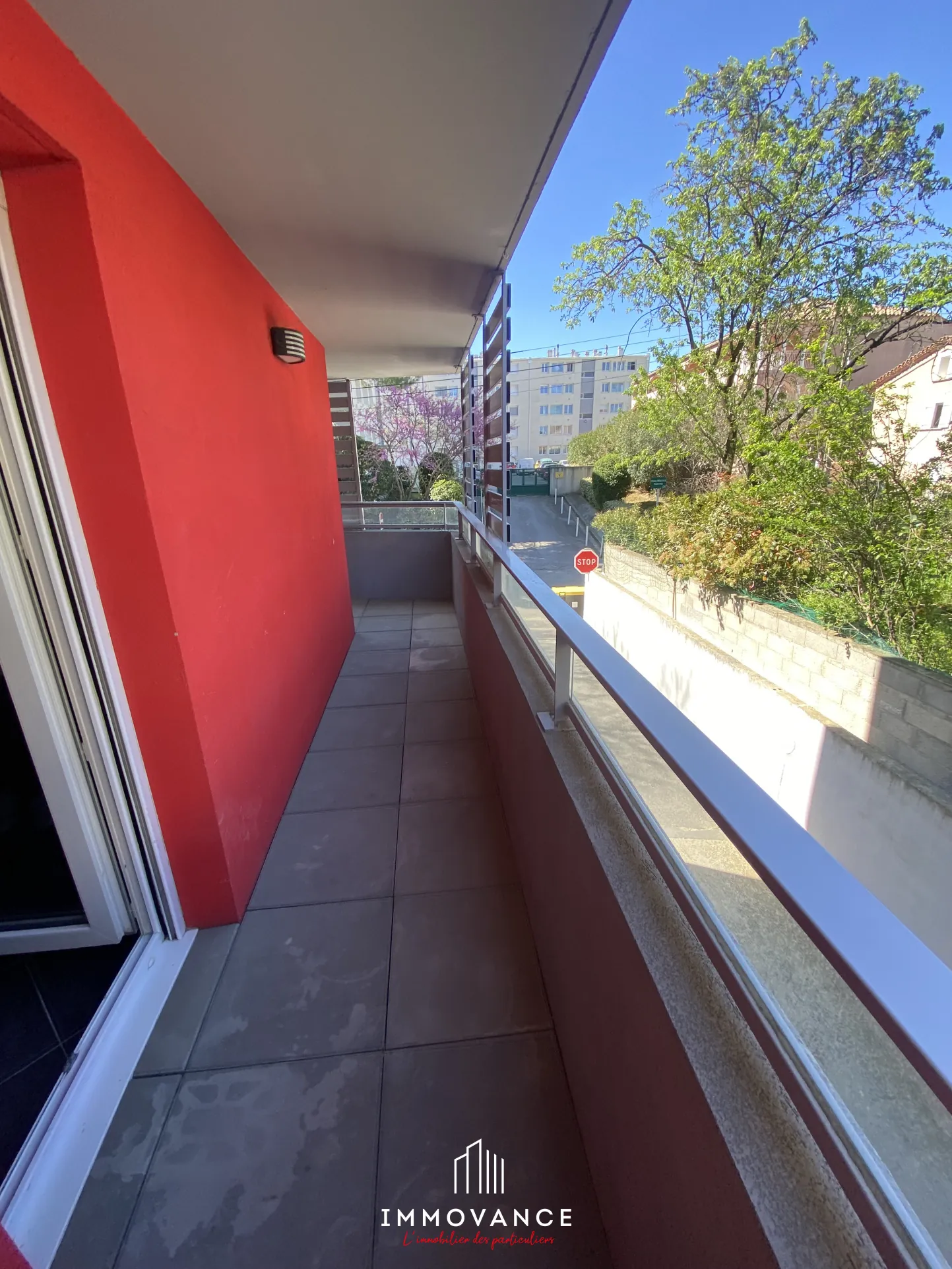 Appartement T3 avec terrasse à Montpellier - Résidence sécurisée et proche commodités 