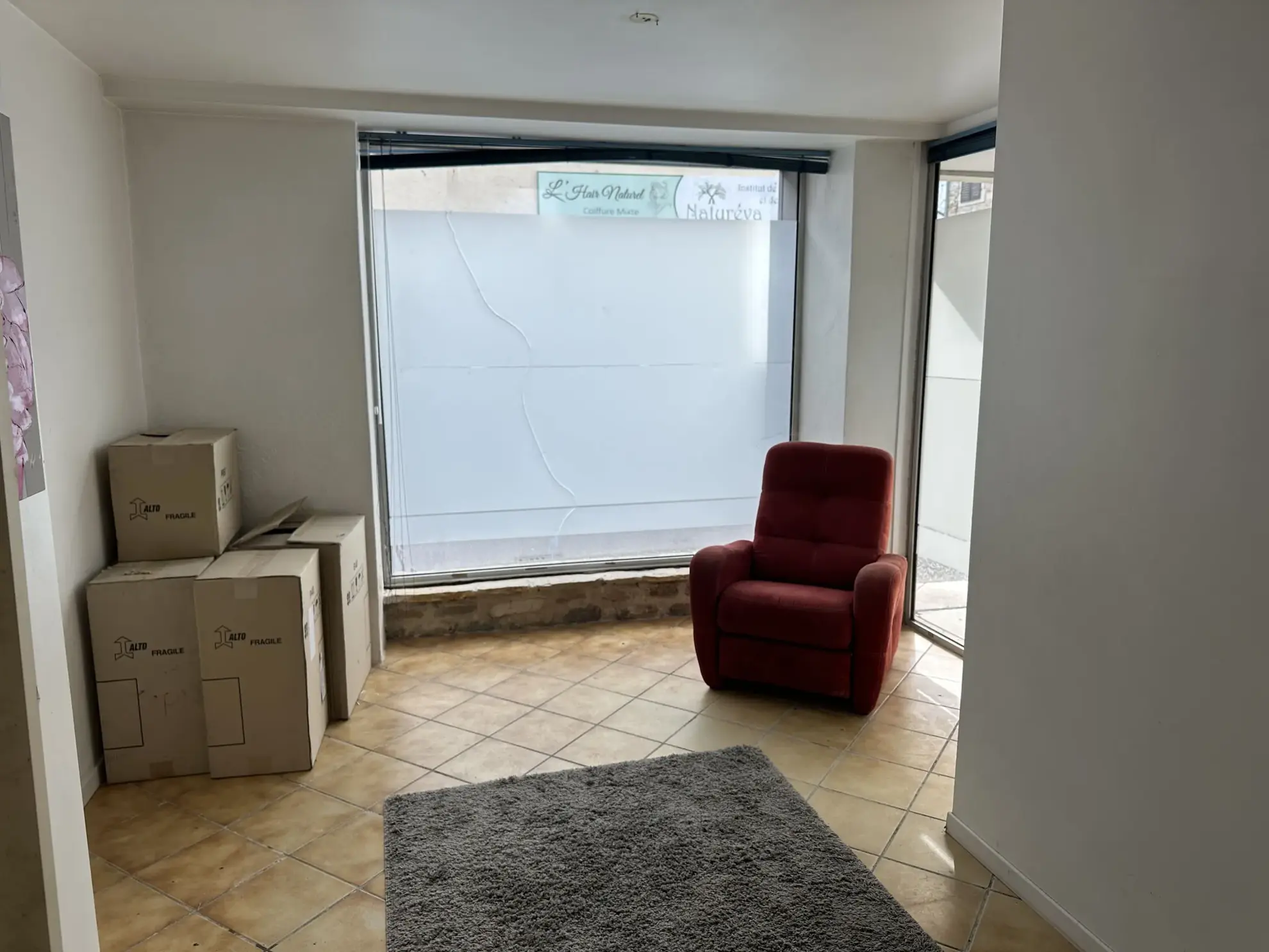 Maison avec local commercial et potentiel d'aménagement à Lasseube 